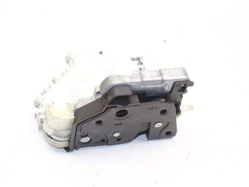 front-right-lock-audi-a3-limousine-8vs-8vm-2013-2014-2015-2016-2017-2018-2019-2020-2021-39772853 main image