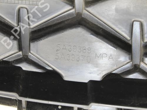 Grill BMW 1 (F40) M 135 i xDrive | BP39837171C40 - Image 12