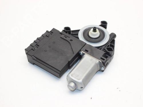 Left front window motor VOLVO XC60 II (246) D4 AWD | BP39779147E21 - Image 2