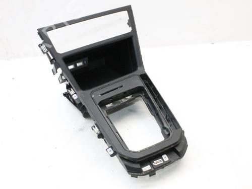 Used Middle console Middle console VW POLO VI (AW1, BZ1, AE1) 1.0 (65 hp) 39861866 39861866