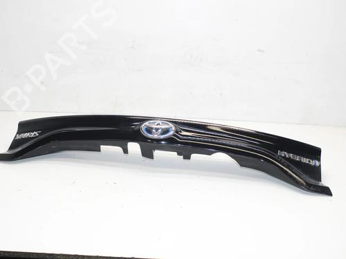 Used Boot lining Boot lining TOYOTA YARIS (_P21_, _PA1_, _PH1_) 1.5 Hybrid (MXPH10, MXPH11) (116 hp) 39853194 39853194
