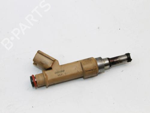 Used Injector Injector TOYOTA AURIS Estate (_E18_) 1.8 Hybrid (ZWE186_, ZWE186R, ZWE186H) (136 hp) 39829406 39829406