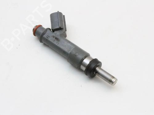 Used Injector Injector TOYOTA COROLLA Hatchback (_E21_, _EA1_, _EH1_) 1.8 Hybrid (ZWE211, ZWE219) (122 hp) 39829903 39829903