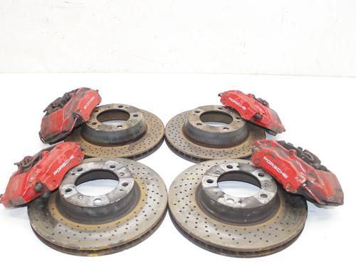 Used Right front brake caliper Right front brake caliper PORSCHE BOXSTER (986) S 3.2 (252 hp) 39843885 39843885