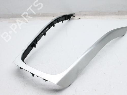 Used Middle console Middle console AUDI A4 B8 Avant (8K5) 2.0 TDI quattro (170 hp) 39864649 39864649