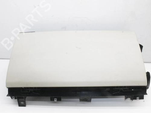 Used Glove box Glove box LAND ROVER RANGE ROVER IV (L405) 3.0 TDV6 4x4 (258 hp) 39863399 39863399