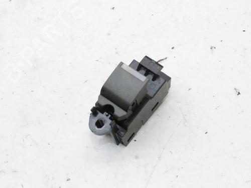 Used Right rear window switch Right rear window switch LAND ROVER RANGE ROVER EVOQUE (L538) 2.0 D (150 hp) 39801860 39801860