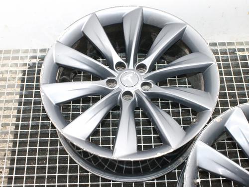 Wheel set TESLA MODEL S (5YJS) 85D AWD | BP40189672C100 - Image 2