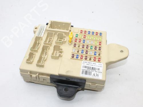 Used Fuse box Fuse box KIA SORENTO II (XM) 2.2 CRDi (197 hp) 39818789 39818789