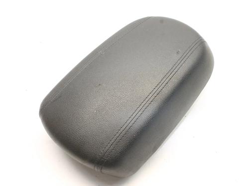 Used Armrest / Center console Armrest / Center console KIA SPORTAGE III (SL) 2.0 CRDi AWD (136 hp) 39879379 39879379