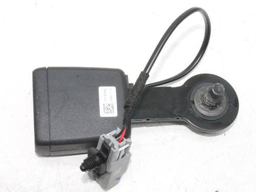 Engate do cinto TESLA MODEL Y (5YJY) Long Range All-wheel Drive | BP39784990I32 - Image 2