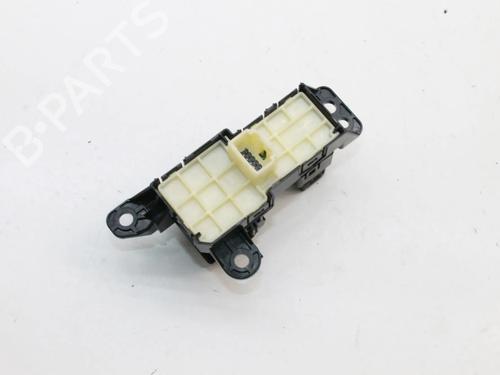 Switch TOYOTA YARIS (_P21_, _PA1_, _PH1_) 1.5 Hybrid (MXPH10, MXPH11) | BP39857526I30 - Image 3