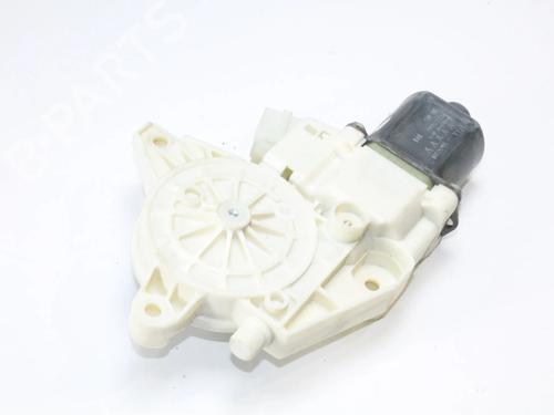 Used Right front window motor Right front window motor MERCEDES-BENZ B-CLASS Sports Tourer (W246, W242) B 180 CDI / d (246.212) (109 hp) 39839425 39839425