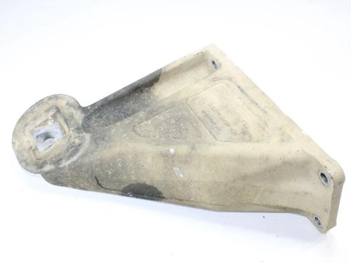 Used Engine mount Engine mount LAND ROVER RANGE ROVER III (L322) 3.0 D 4x4 (177 hp) 39773204 39773204