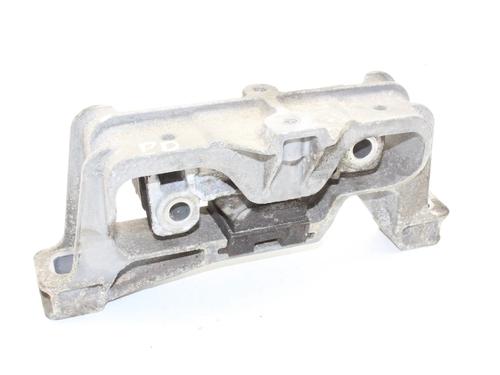 Used Engine mount Engine mount MERCEDES-BENZ A-CLASS (W176) A 220 CDI (176.003) (170 hp) 39849902 39849902
