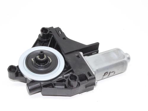 Right front window motor VOLVO V40 Hatchback (525) D4 | BP39865494E20 - Image 2