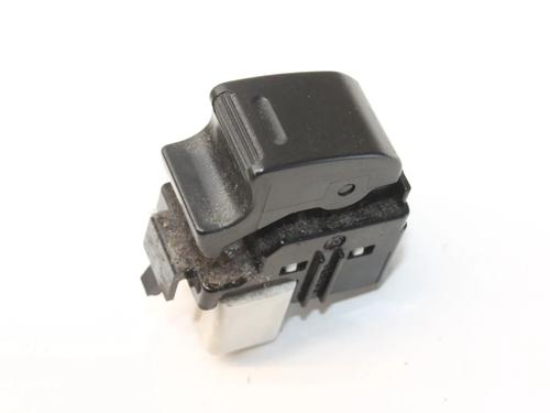 Used Switch Switch TOYOTA PRIUS Liftback (_W2_) 1.5 Hybrid (NHW20_, NHW20R) (112 hp) 39790601 39790601