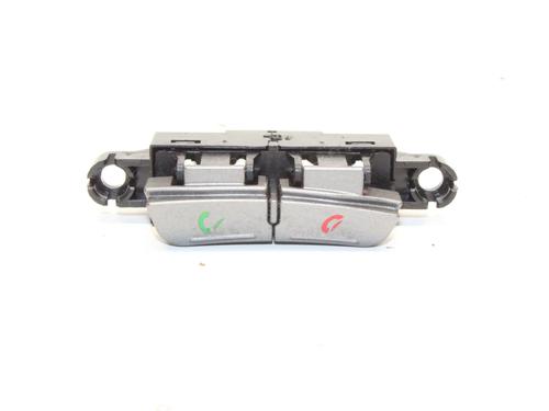 Used Steering wheel controls Steering wheel controls HYUNDAI ix35 (LM, EL, ELH) 2.0 CRDi 4WD (136 hp) 39880069 39880069
