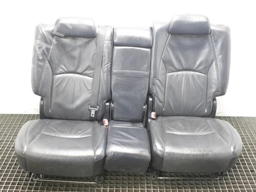rear-seat-lexus-rx-_u3_-2003-2004-2005-2006-2007-2008-39770424 main image