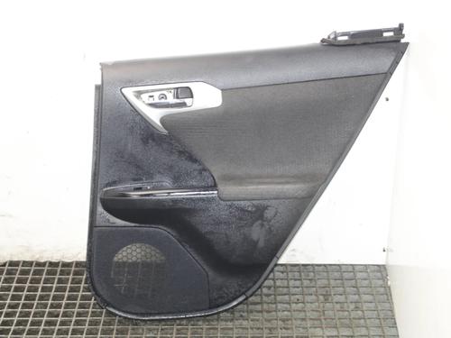 Guarnecido trasero derecho Guarnecido trasero derecho LEXUS CT (ZWA10_) 200h (ZWA10_, ZWA10R) (136 hp) 39866234 39866234