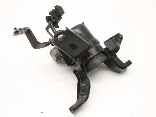 Used Engine mount Engine mount TOYOTA AURIS (_E15_) 1.8 Hybrid (ZWE150_, ZWE150R) (136 hp) 39828673 39828673
