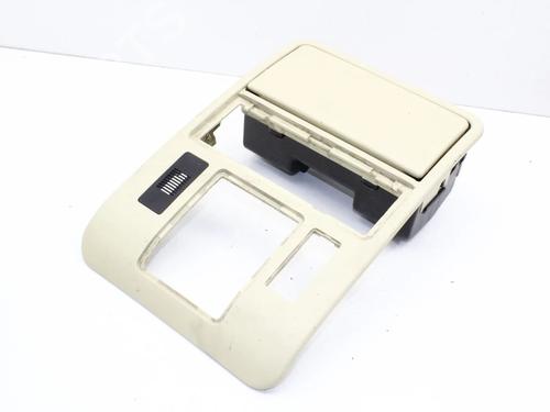 Used Cup/Object holder Cup/Object holder LAND ROVER RANGE ROVER III (L322) 3.0 D 4x4 (177 hp) 39847198 39847198
