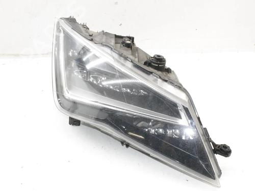 Højre forlygte Højre forlygte SEAT LEON ST (5F8) 2.0 TDI (184 hp) 39771265 39771265
