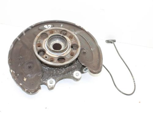 Used Right rear steering knuckle Right rear steering knuckle MERCEDES-BENZ C-CLASS T-Model (S205) C 350 e (205.247) (279 hp) 39843987 39843987