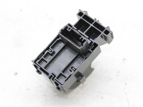 Left front window switch TOYOTA COROLLA Hatchback (_E21_, _EA1_, _EH1_) 1.8 Hybrid (ZWE211, ZWE219) | BP39786600I27 - Image 2