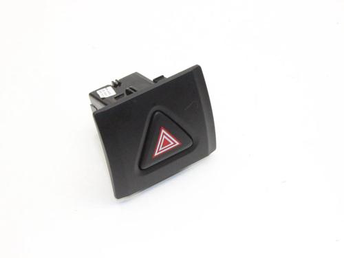 Used Warning switch Warning switch HYUNDAI KONA (OS, OSE, OSI) EV (136 hp) 39839577 39839577