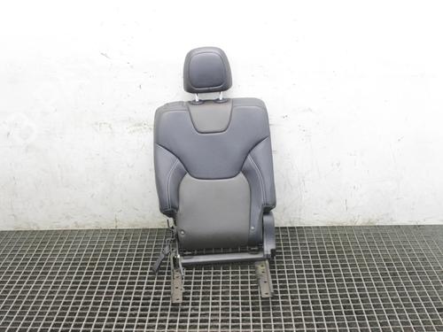 rear-seat-jeep-cherokee-kl-2013-39779606 main image