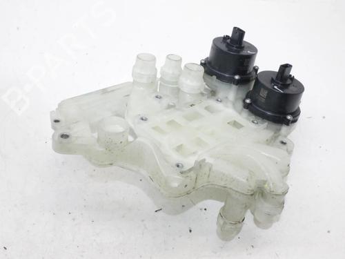 Used Expansion tank Expansion tank TESLA MODEL Y (5YJY) EV Rear-Wheel Drive (299 hp) 39849395 39849395