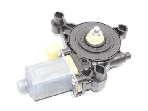 Used Left front window motor Left front window motor VW GOLF VII Variant (BA5, BV5) 1.6 TDI (105 hp) 39844385 39844385