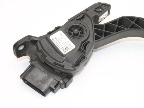 Pedal VOLVO V60 I (155) D3 | BP39862519I4 - Image 2