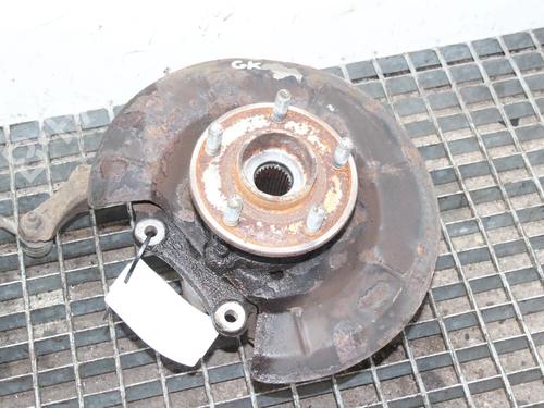Used Left rear steering knuckle Left rear steering knuckle FORD KUGA II (DM2) 2.0 TDCi 4x4 (180 hp) 39827562 39827562