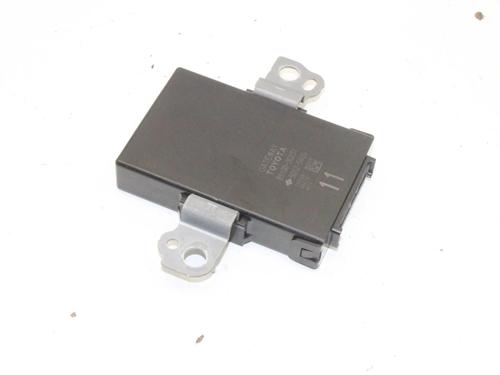Used Electronic module Electronic module LEXUS IS III (_E3_) 300h (AVE30_, AVE30R) (223 hp) 39865317 39865317