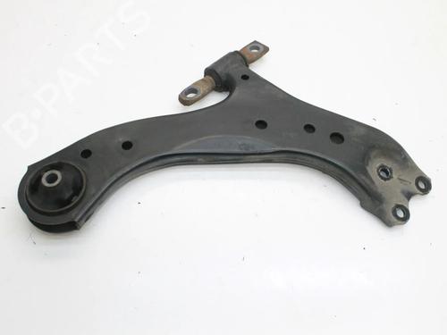 Used Right front suspension arm Right front suspension arm LEXUS ES (_Z10_, _A10_, _H10_) 300h (AXZH10, AXZH11) (218 hp) 39781991 39781991