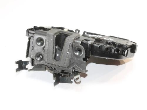 front-left-lock-land-rover-discovery-iii-l319-2004-2005-2006-2007-2008-2009-39795801 main image
