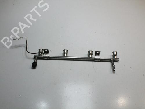 injector-opel-astra-j-p10-2009-2010-2011-2012-2013-2014-2015-2016-39825097 main image