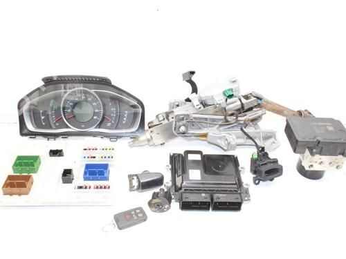 Used Electronic module Electronic module VOLVO V60 I (155) D4 (181 hp) 39864867 39864867