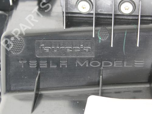 Glove box TESLA MODEL Y (5YJY) EV Performance All-wheel Drive | BP39785342C95 - Image 4