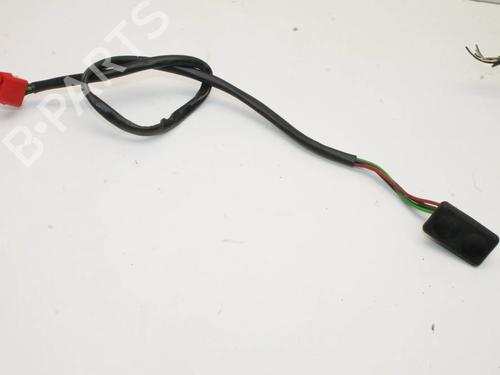 Venstre bagtil elrude kontakt Venstre bagtil elrude kontakt PORSCHE 928 4.7 S (310 hp) 39819403 39819403