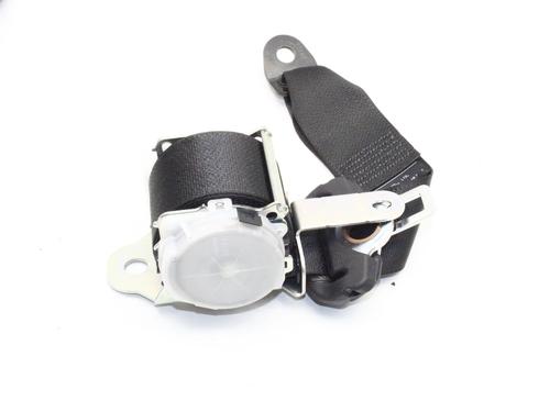Used Rear right seatbelt Rear right seatbelt TOYOTA YARIS (_P21_, _PA1_, _PH1_) 1.6 GR 4WD (GXPA16) (261 hp) 39855121 39855121