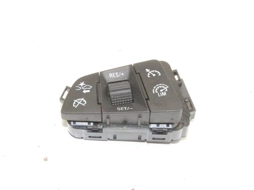 steering-wheel-controls-opel-astra-k-b16-2015-2016-2017-2018-2019-2020-2021-2022-39774383 main image