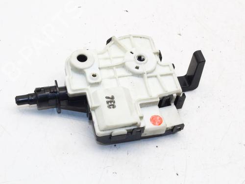 Used Fuel door actuator Fuel door actuator TOYOTA PRIUS (_W5_) 1.8 Hybrid (ZVW50, ZVW50_, ZVW51_, ZVW50R, ZVW51) (122 hp) 39784100 39784100