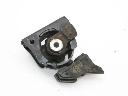 Used Engine mount Engine mount TOYOTA AURIS Estate (_E18_) 1.8 Hybrid (ZWE186_, ZWE186R, ZWE186H) (136 hp) 39839264 39839264