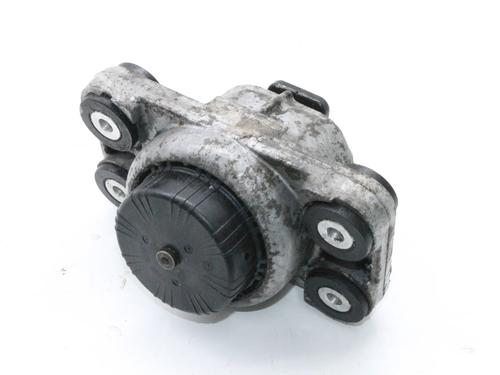 Used Engine mount Engine mount LAND ROVER RANGE ROVER SPORT II (L494) 4.4 SDV8 4x4 (340 hp) 39877374 39877374