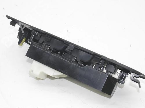 Switch TOYOTA AURIS (_E18_) 1.6 (ZRE181_, ZRE185_, ZRE185R, ZRE181R) | BP39872699I30 - Image 4