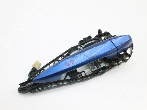 Højre bagtil udvendigt håndtag Højre bagtil udvendigt håndtag BMW 2 Gran Tourer (F46) 220 i (192 hp) 39871600 39871600