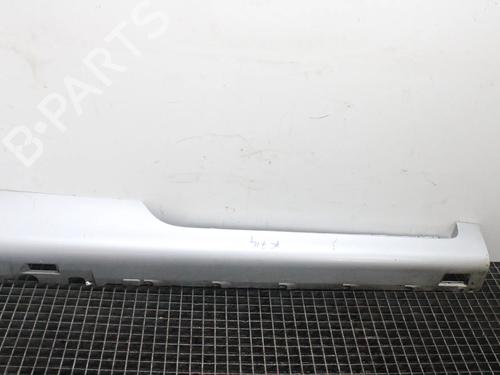 Højre sidekjole Højre sidekjole AUDI TT Roadster (8J9) 2.0 TFSI (200 hp) 39857783 39857783